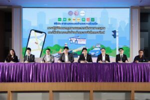 กระทรวงคมนาคม ผนึก 8 แอปพลิเคชัน ยกระดับรถรับจ้างผ่านระบบอิเล็กทรอนิกส์ ชู 5 มาตรการ สร้างความเชื่อมั่นประชาชนผู้ใช้บริการพร้อมคุมเข้มผู้ขับรถต้องมีใบอนุญาตขับรถสาธารณะ